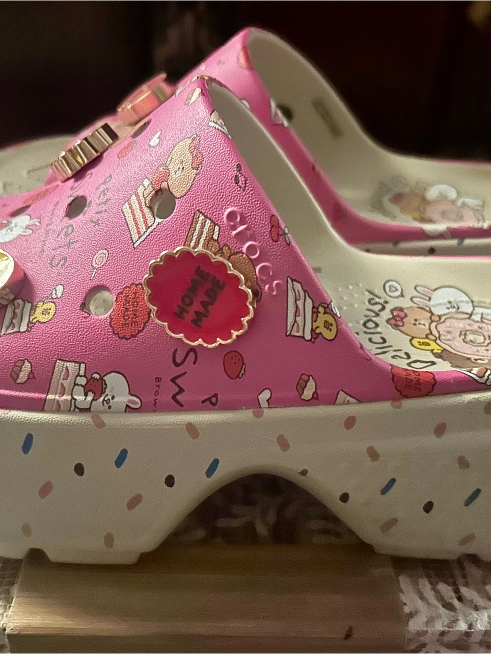 ‘Petit Sweets’ Line Friends x Crocs Stomp Kawaii Slide Sandals. W7 - Picture 2 of 4